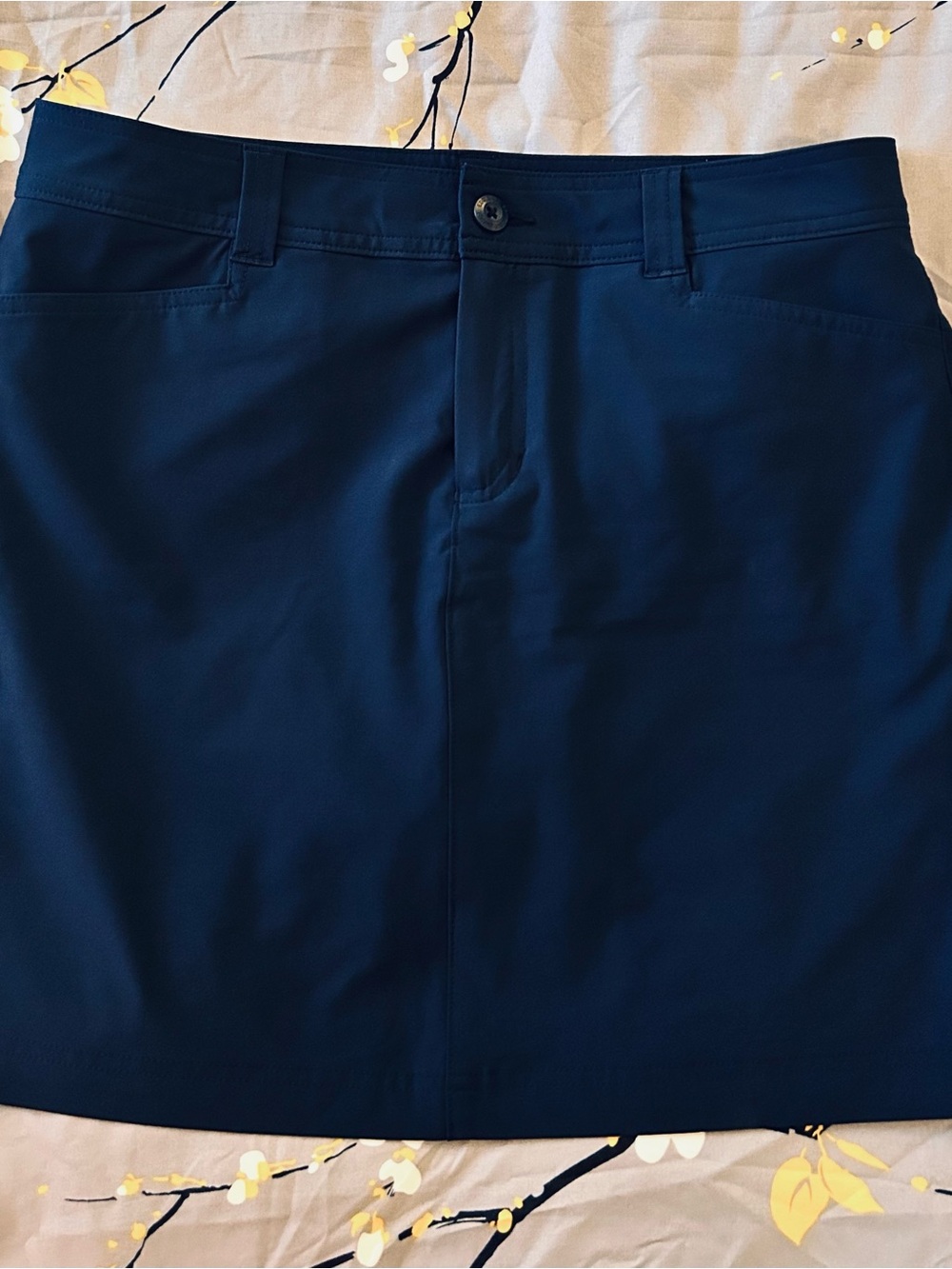 Eddie Bauer Women's Navy Blue Adventurer Skort Size 6